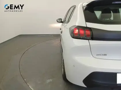 Photo 76 Peugeot 208  BlueHDi 100 S&S BVM6