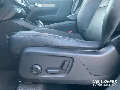 Photo 19 Volvo Xc40  B3 163 ch DCT7