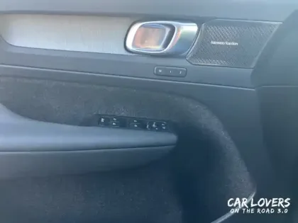 Photo 29 Volvo Xc40  B3 163 ch DCT7