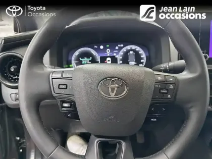 Photo 51 Toyota C-HR  Hybride 200