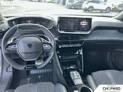 Photo 45 Peugeot 2008  Hybrid 145 e-DCS6