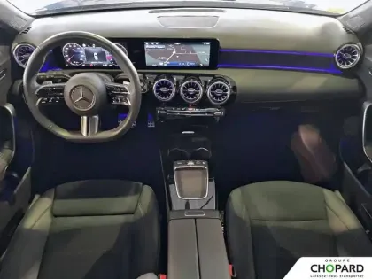 Photo 11 Mercedes Classe A  200 d 8G-DCT