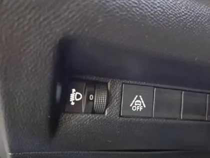 Photo 28 Peugeot 2008  PureTech 130 S&S EAT8