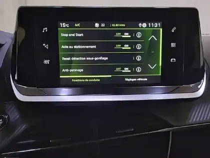 Photo 19 Peugeot 2008  PureTech 130 S&S EAT8