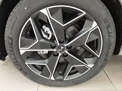 Photo 12 DS DS 4  PureTech 130 EAT8