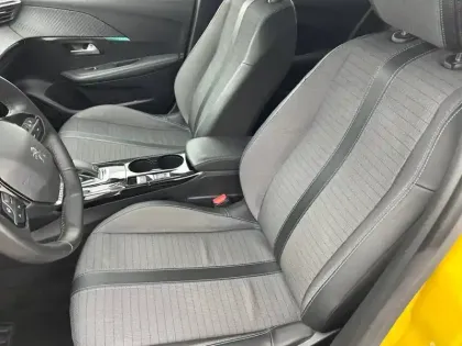 Photo 32 Peugeot 208 Gén. II Ph1 NG Allure 5