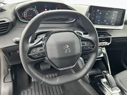 Photo 8 Peugeot 208  PureTech 100 S&S EAT8