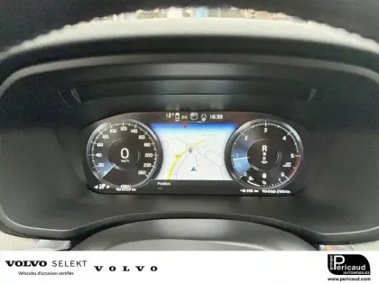 Photo 12 Volvo V60  B4 AWD 197 ch Geartronic 8
