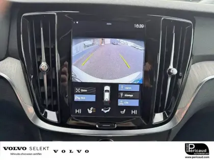 Photo 11 Volvo V60  B4 AWD 197 ch Geartronic 8