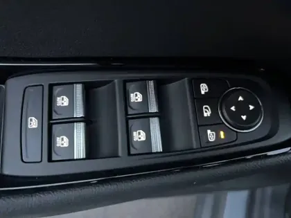 Photo 14 Renault Rafale  E-Tech full hybrid 200ch