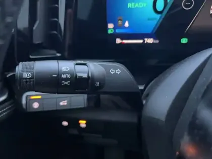 Photo 16 Renault Rafale  E-Tech full hybrid 200ch