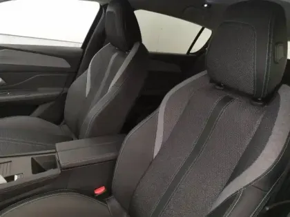 Photo 8 Peugeot 308  BlueHDi 130ch S&S EAT8