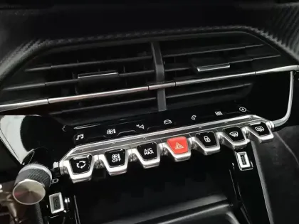 Photo 29 Peugeot 208  Electrique 50 kWh 136ch