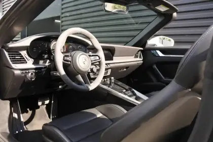 Photo 43 Porsche 911  Carrera 4S Cabriolet 3.0i 450 PDK