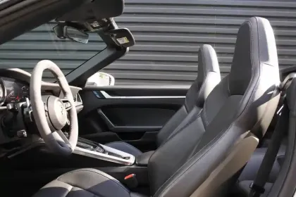 Photo 44 Porsche 911  Carrera 4S Cabriolet 3.0i 450 PDK