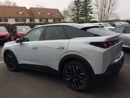 Photo 6 Peugeot 3008  Hybrid 145 e-DCS6