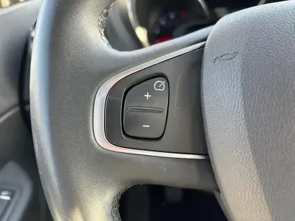 Photo 18 Renault Captur  dCi 90 Zen