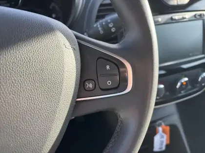 Photo 19 Renault Captur  dCi 90 Zen