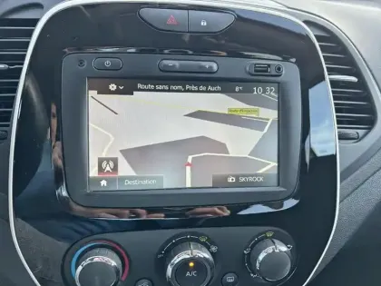 Photo 10 Renault Captur  dCi 90 Zen