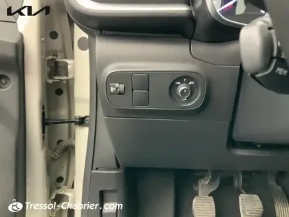 Photo 16 Citroën C3  PureTech 83 S&S BVM5 Shine