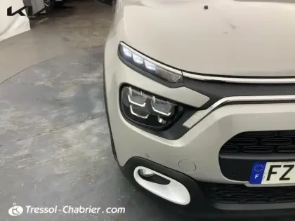 Photo 13 Citroën C3  PureTech 83 S&S BVM5 Shine
