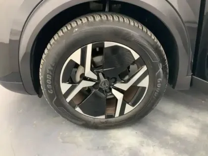 Photo 14 Peugeot 2008  100 S&S BVM6 Allure