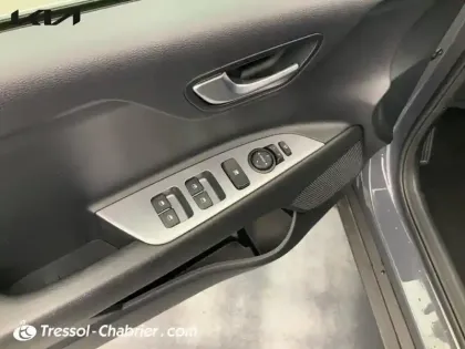 Photo 19 Kia Stonic  1.0 T-GDi 100 ch BVM6 GT Line