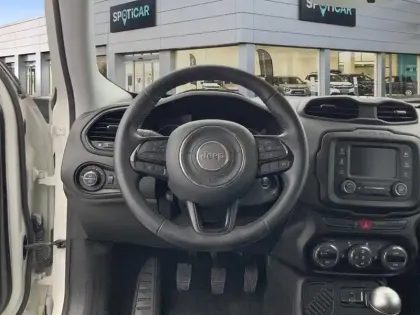 Photo 11 Jeep Renegade Gén. I Ph1 Brooklyn Edition 5