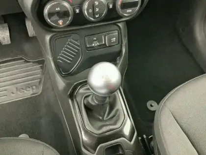 Photo 23 Jeep Renegade Gén. I Ph1 Brooklyn Edition 5