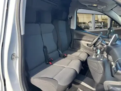 Photo 8 Peugeot Partner  FOURGON M 650 KG PURETECH 110 S&S BVM6