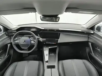 Photo 8 Peugeot 308  Hybrid 145 e-DCS6 Allure