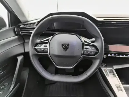 Photo 10 Peugeot 308  Hybrid 145 e-DCS6 Allure