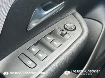 Photo 19 Opel Mokka  1.2 Turbo Hybrid 145 ch e-DCT6 Edition