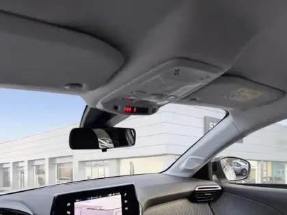 Photo 27 Peugeot 208  BlueHDi 100 S&S BVM6 Style