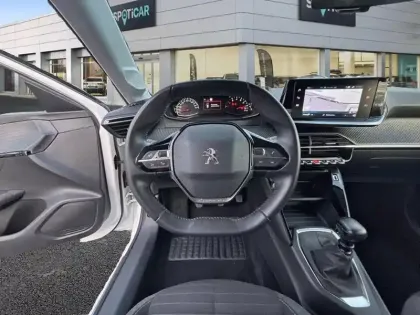 Photo 11 Peugeot 208  BlueHDi 100 S&S BVM6 Style