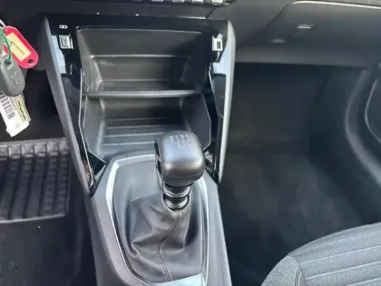 Photo 23 Peugeot 208  BlueHDi 100 S&S BVM6 Style