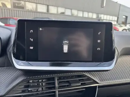 Photo 25 Peugeot 208  BlueHDi 100 S&S BVM6 Style