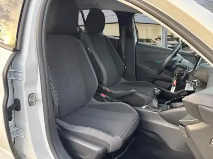 Photo 8 Peugeot 208  BlueHDi 100 S&S BVM6 Style