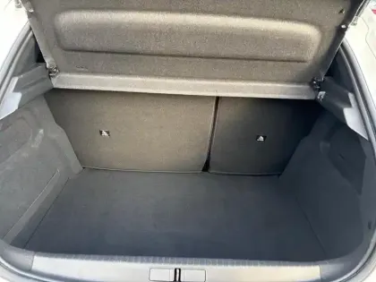 Photo 7 Peugeot 208  BlueHDi 100 S&S BVM6 Style