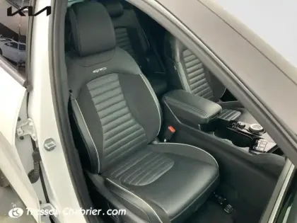 Photo 8 Kia Sportage  1.6 T-GDi 265ch ISG Hybride Rechargeable BVA6 4x4 GT Line Premium