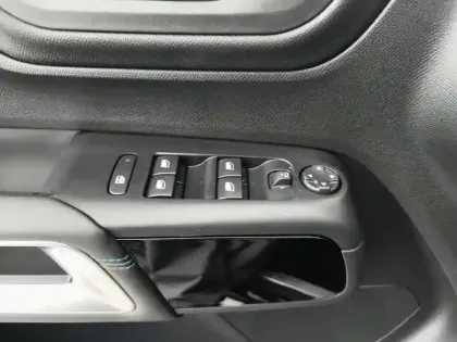 Photo 19 Citroën C5 aircross  Hybride Rechargeable 225 e-EAT8 Shine Pack