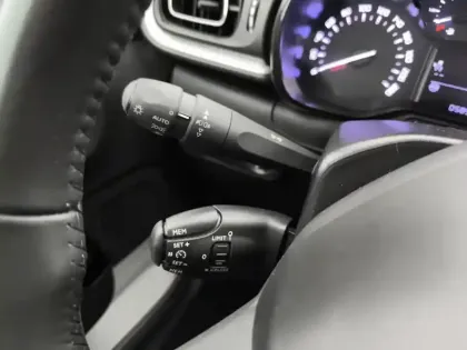 Photo 16 Citroën C3  PureTech 110 S&S BVM6 Shine