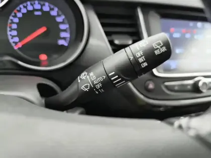 Photo 16 Opel Crossland  1.2 Turbo 130 ch BVA6 Elegance