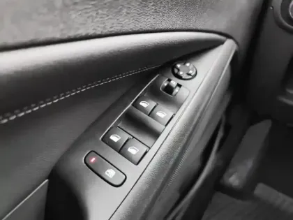 Photo 18 Opel Crossland  1.2 Turbo 130 ch BVA6 Elegance