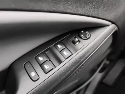 Photo 19 Opel Crossland X  1.2 Turbo 110 ch Elegance