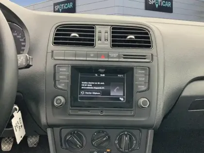 Photo 21 Volkswagen Polo  1.0 60 Confortline