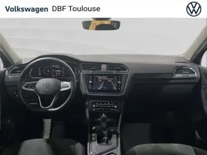 Photo 8 Volkswagen Tiguan 2.0 TDI 150ch DSG7 Elegance