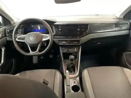 Photo 18 Volkswagen Polo 1.0 TSI 95 S&S BVM5 VW Edition