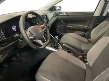 Photo 19 Volkswagen Polo 1.0 TSI 95 S&S BVM5 VW Edition