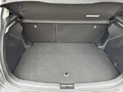 Photo 31 Toyota Yaris Hybrid Design Pack 1.5 116 ch
